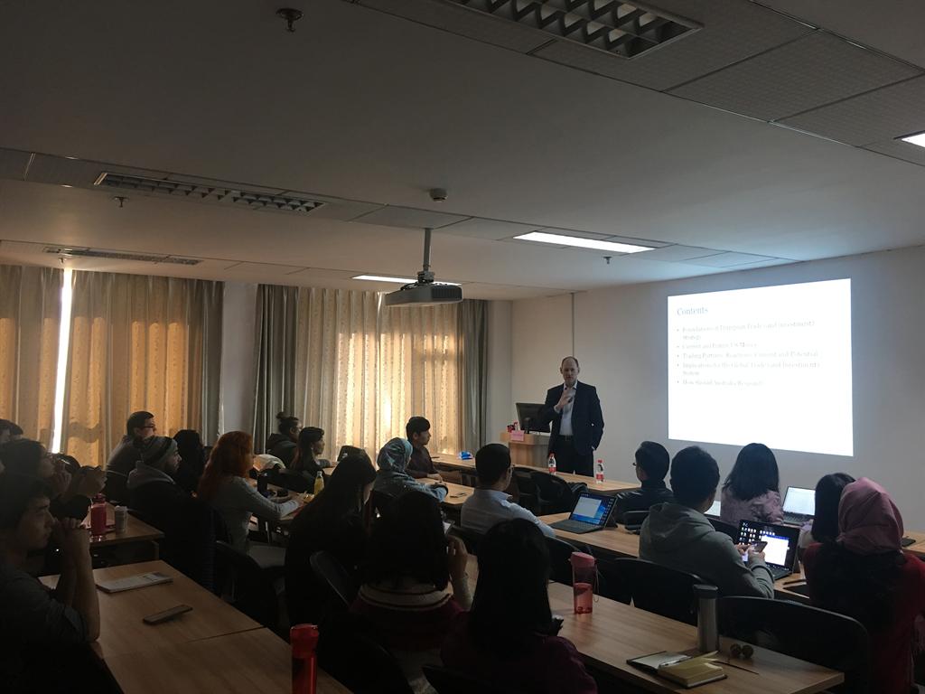 Peter Draper 我院邀请澳大利亚阿德莱德大学Peter Draper教授开展专题讲座-学术活动-中国世界贸易组织研究院